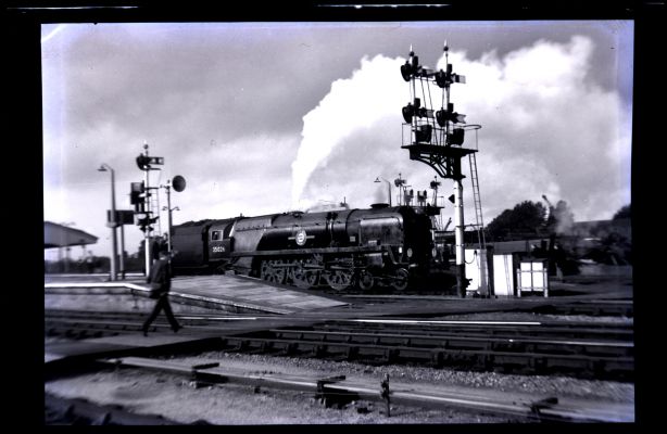 Sheffield Railwayana Auction Sale 333, Auction Lot 4